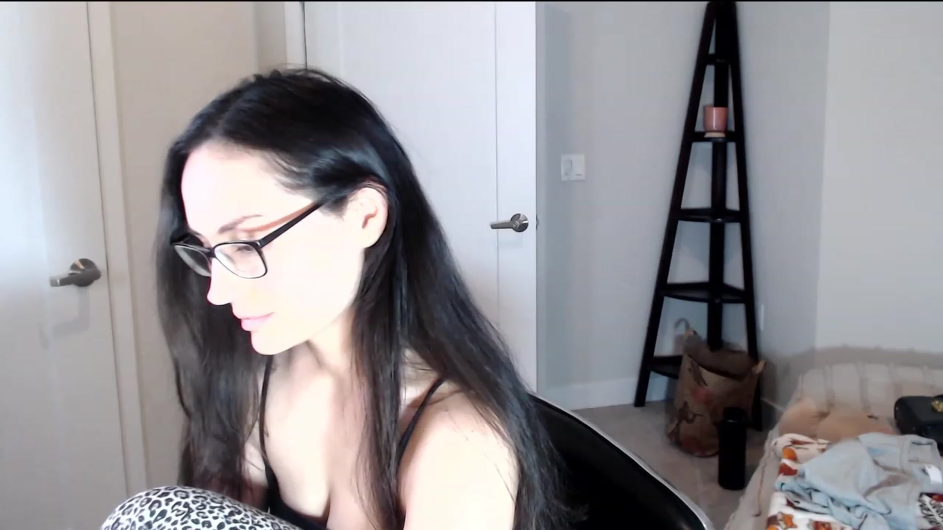 Gallery image thumbnail from Harmony's myfreecams stream on, 04/23/2023, 08:51 image 18 of 20