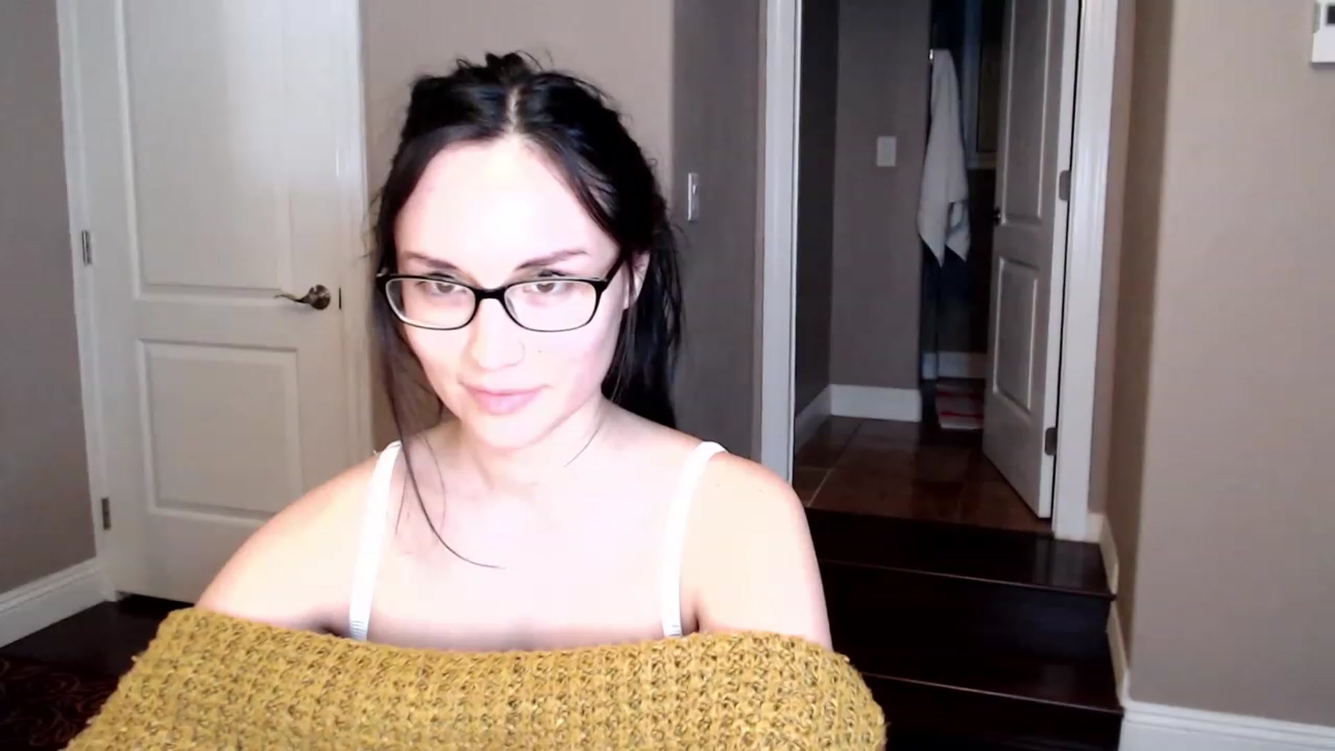 Gallery image thumbnail from Harmony's myfreecams stream on, 04/29/2023, 11:00 image 9 of 20