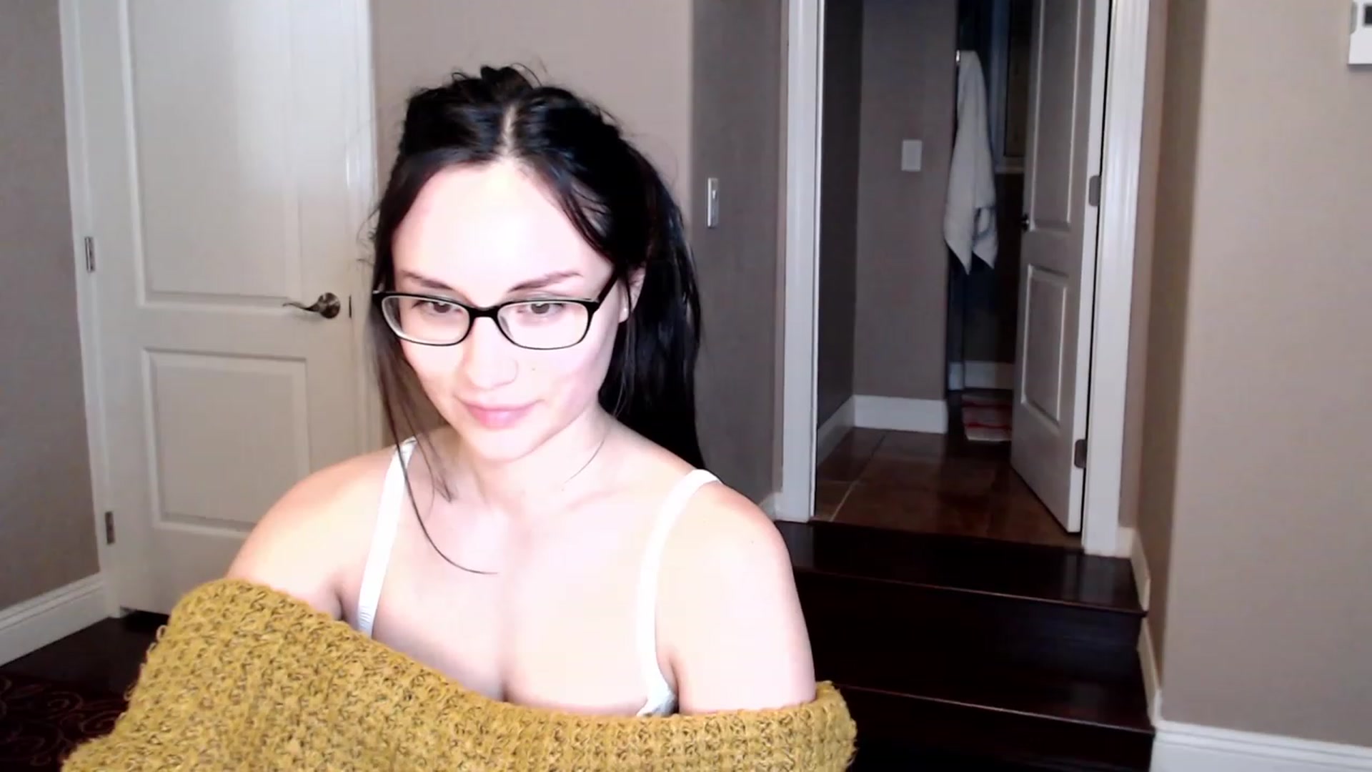 Gallery image thumbnail from Harmony's myfreecams stream on, 04/29/2023, 11:00 image 6 of 20