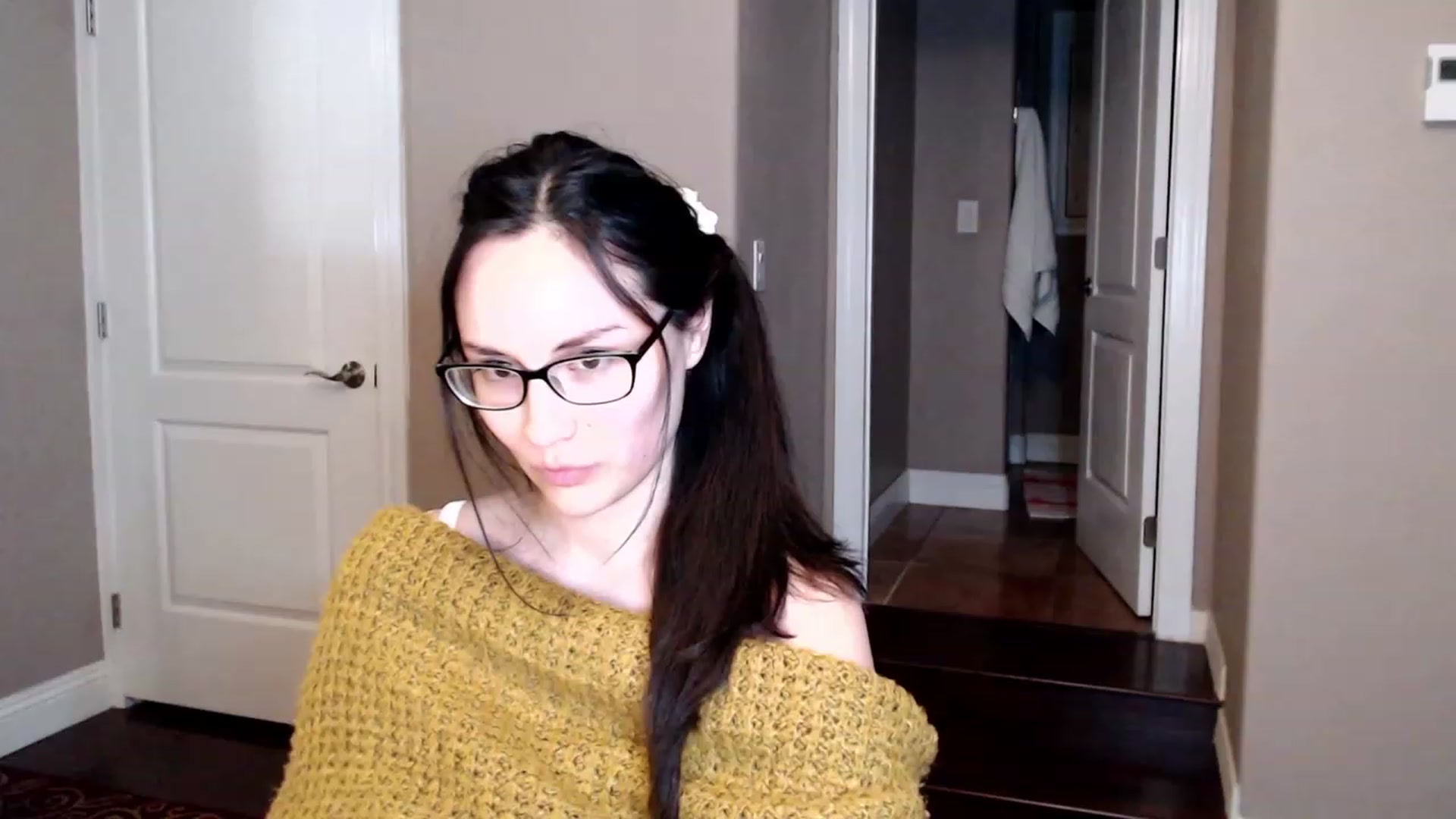 Gallery image thumbnail from Harmony's myfreecams stream on, 04/29/2023, 11:00 image 12 of 20