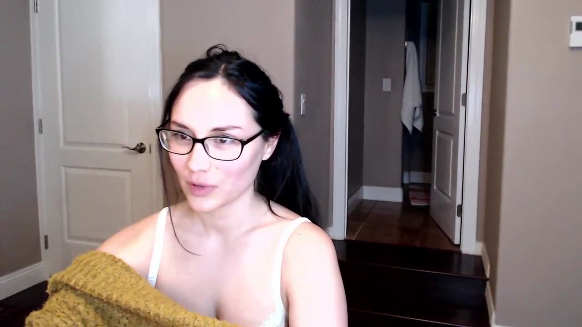 Gallery image thumbnail from Harmony's myfreecams stream on, 04/29/2023, 11:00 image 20 of 20