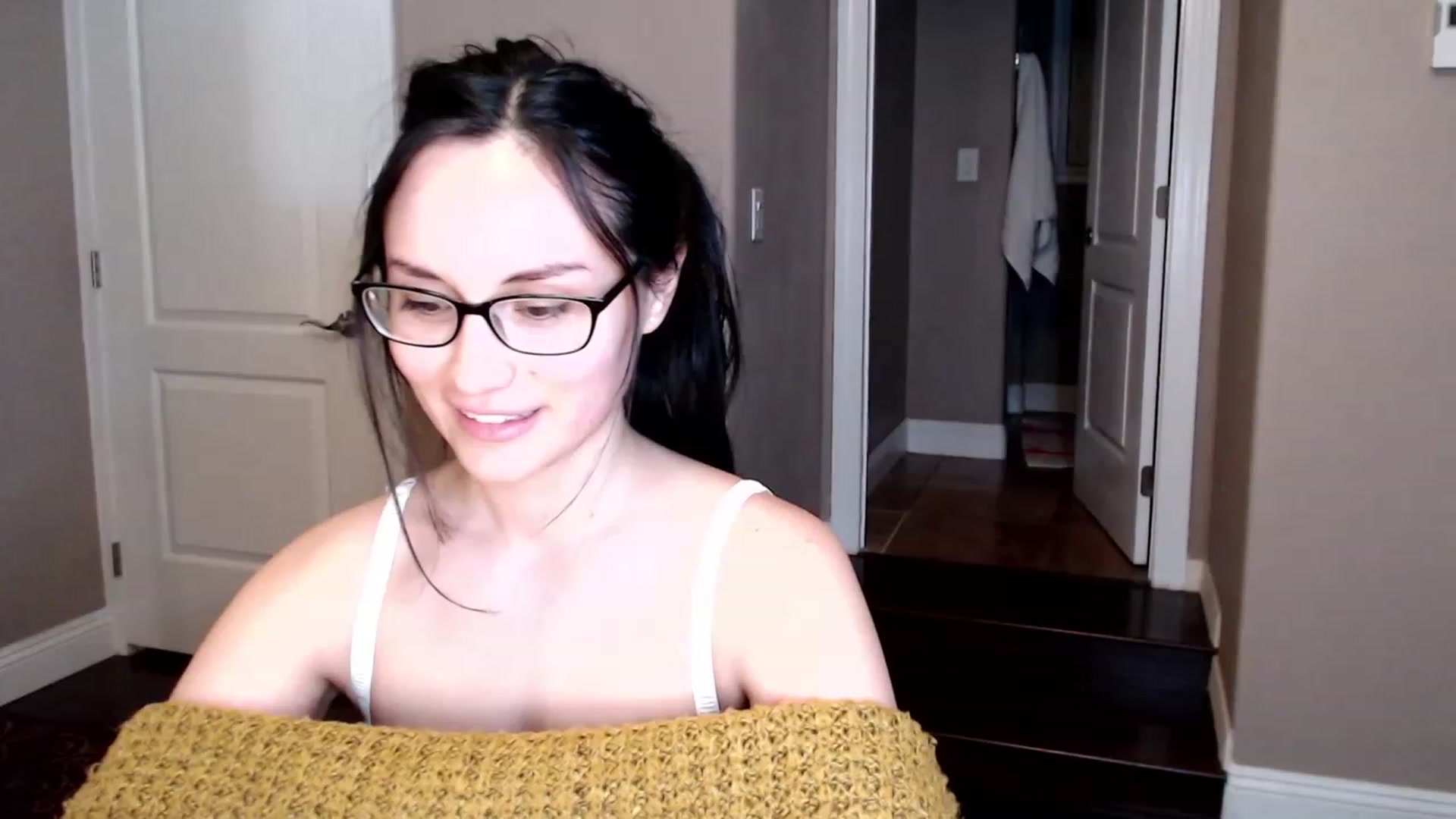 Gallery image thumbnail from Harmony's myfreecams stream on, 04/29/2023, 11:00 image 7 of 20