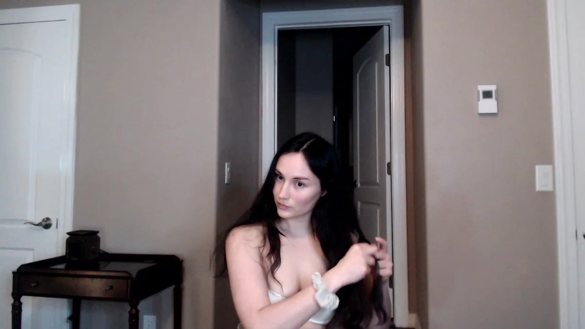 Gallery image thumbnail from Harmony's myfreecams stream on, 05/16/2023, 11:14 image 12 of 20