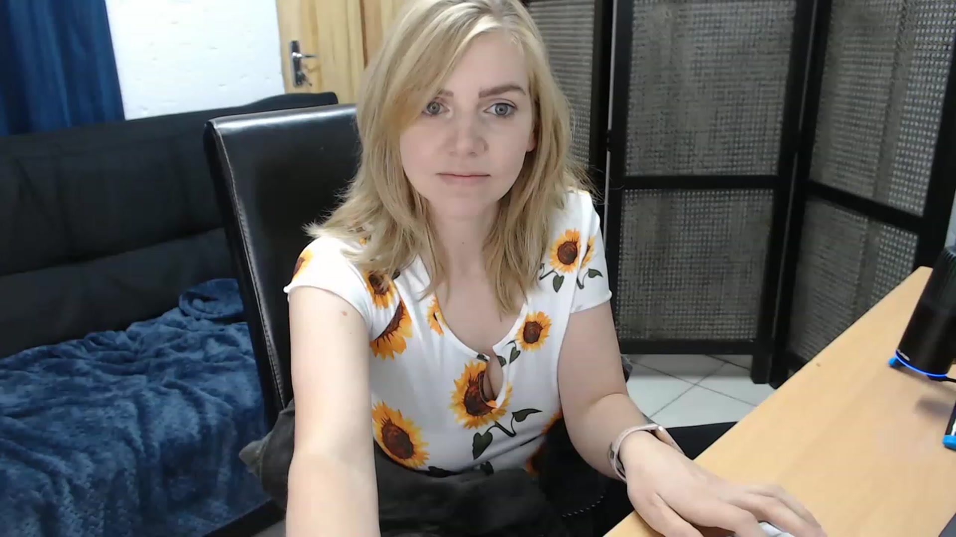 Gallery image thumbnail from HarmonySparks's myfreecams stream on, 06/18/2023, 21:11 image 3 of 20