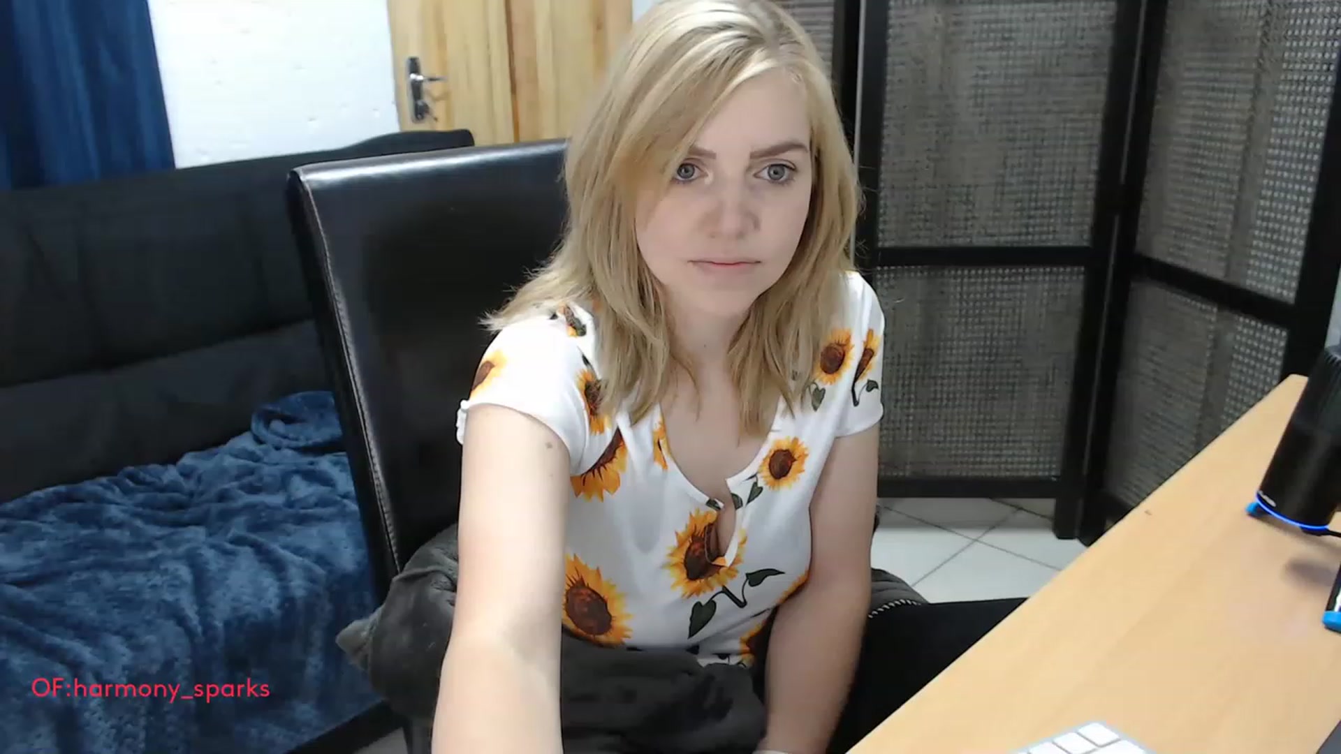 Gallery image thumbnail from HarmonySparks's myfreecams stream on, 06/18/2023, 21:11 image 6 of 20