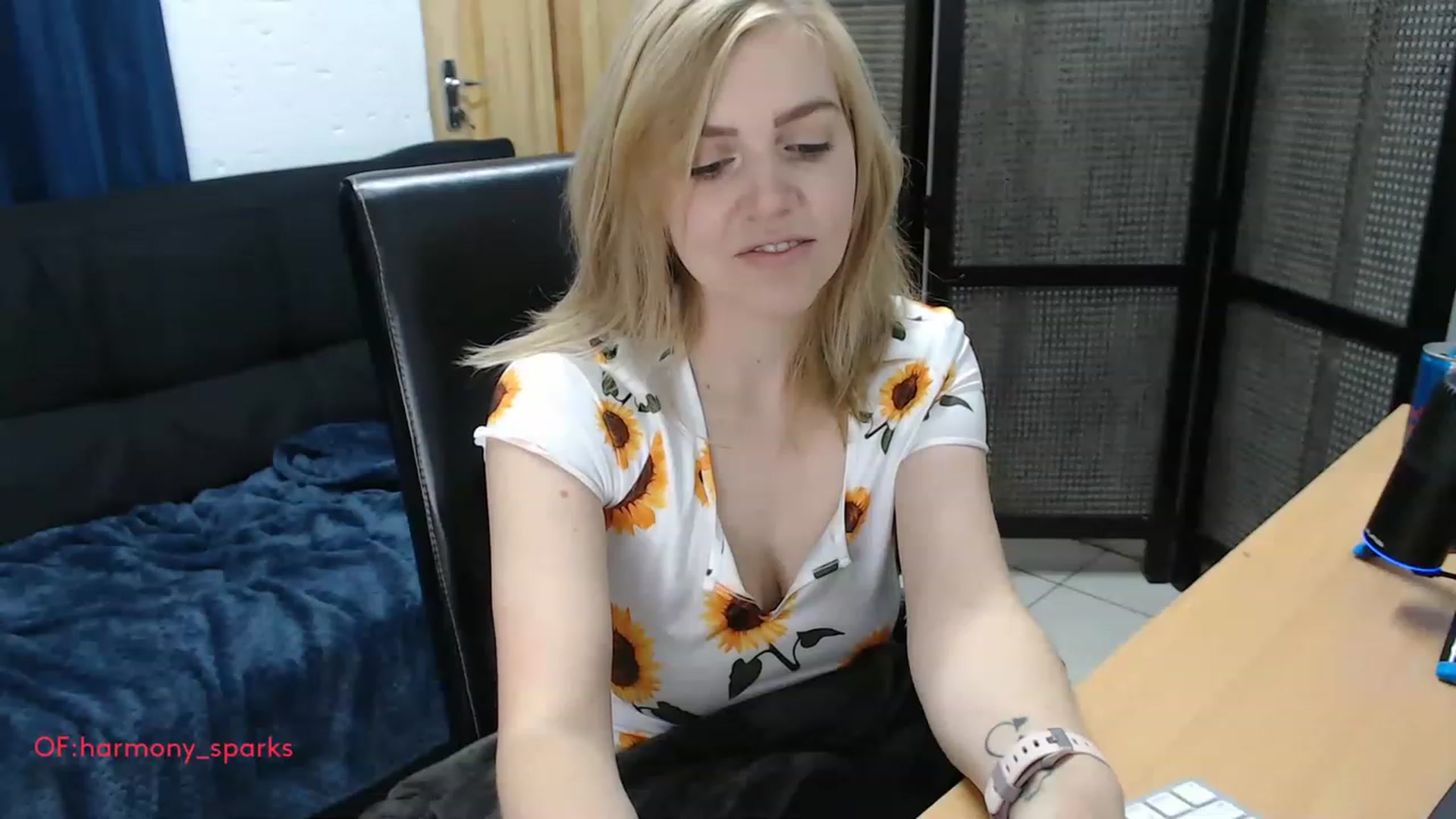 Gallery image thumbnail from HarmonySparks's myfreecams stream on, 06/18/2023, 21:11 image 12 of 20