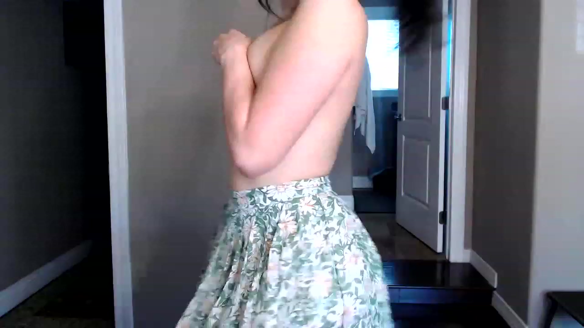 Gallery image thumbnail from HarmonyZoe's myfreecams stream on, 11/15/2022, 22:05 image 1 of 20