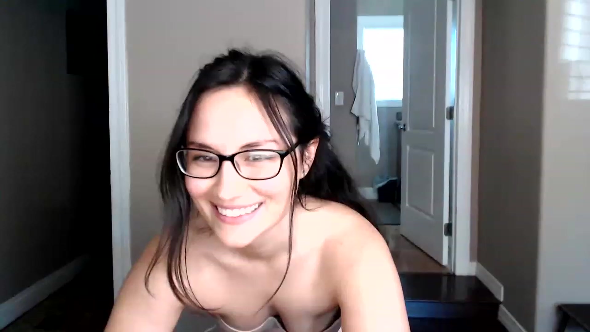 Gallery image thumbnail from HarmonyZoe's myfreecams stream on, 11/15/2022, 22:05 image 6 of 20
