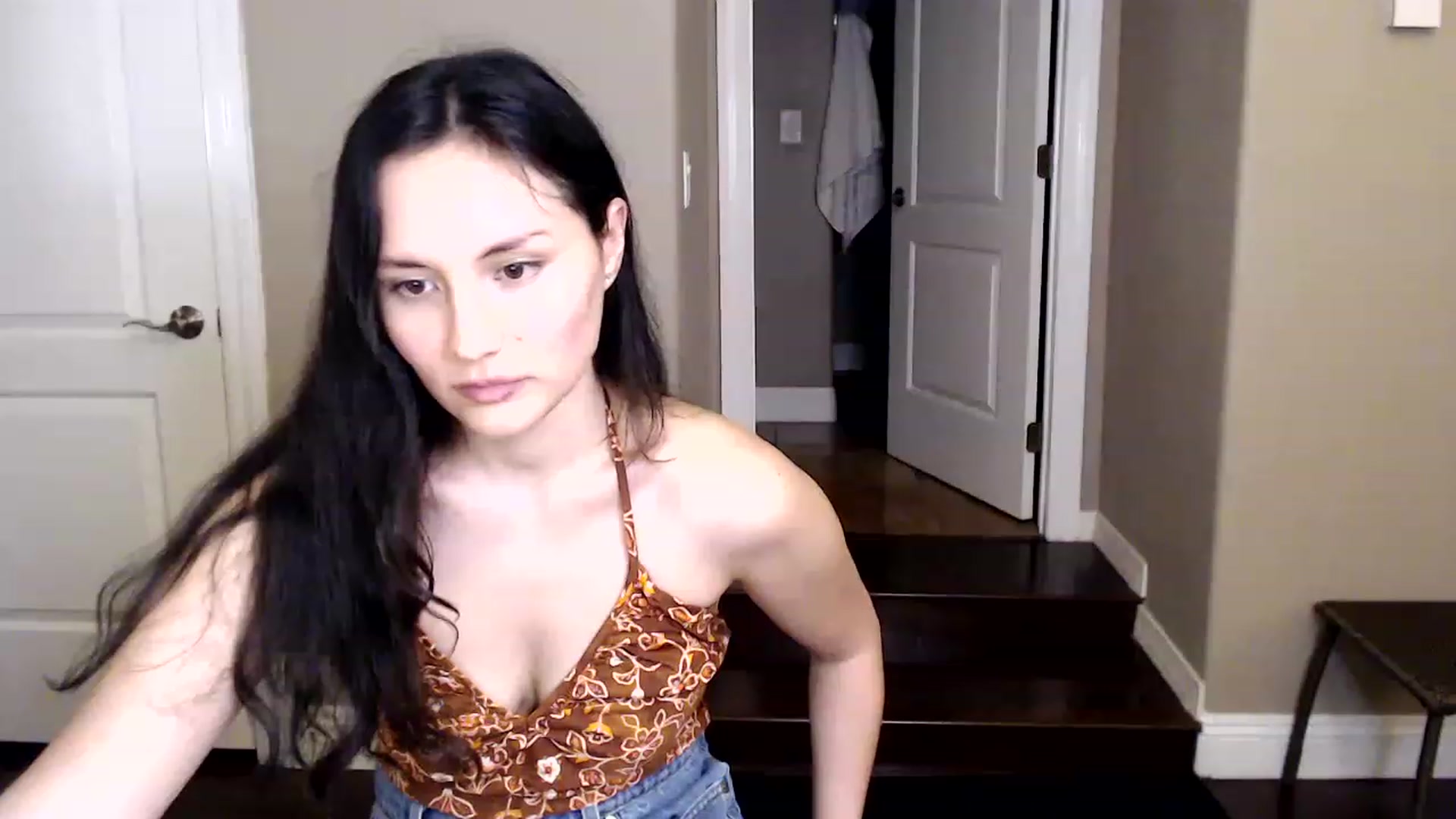 Gallery image thumbnail from HarmonyZoe's myfreecams stream on, 12/06/2022, 02:30 image 12 of 20