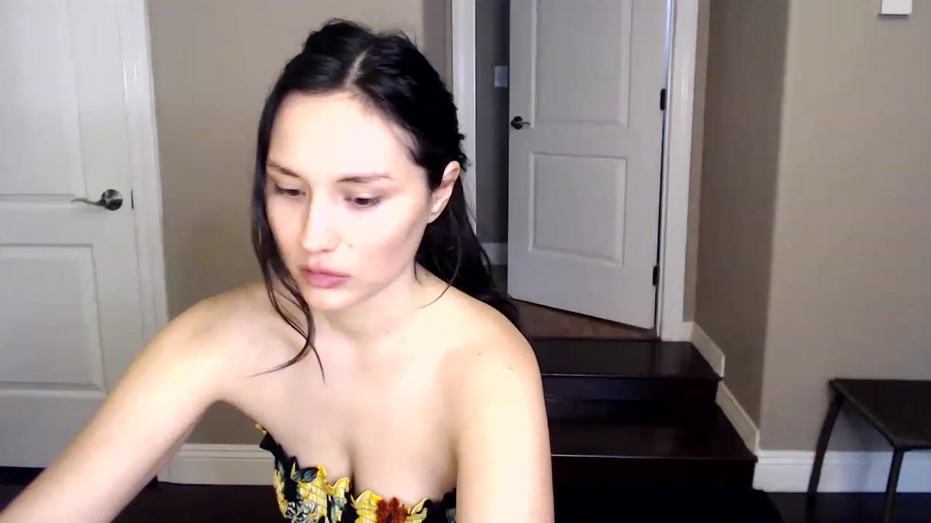 Gallery image thumbnail from HarmonyZoe's myfreecams stream on, 12/07/2022, 21:13 image 15 of 20