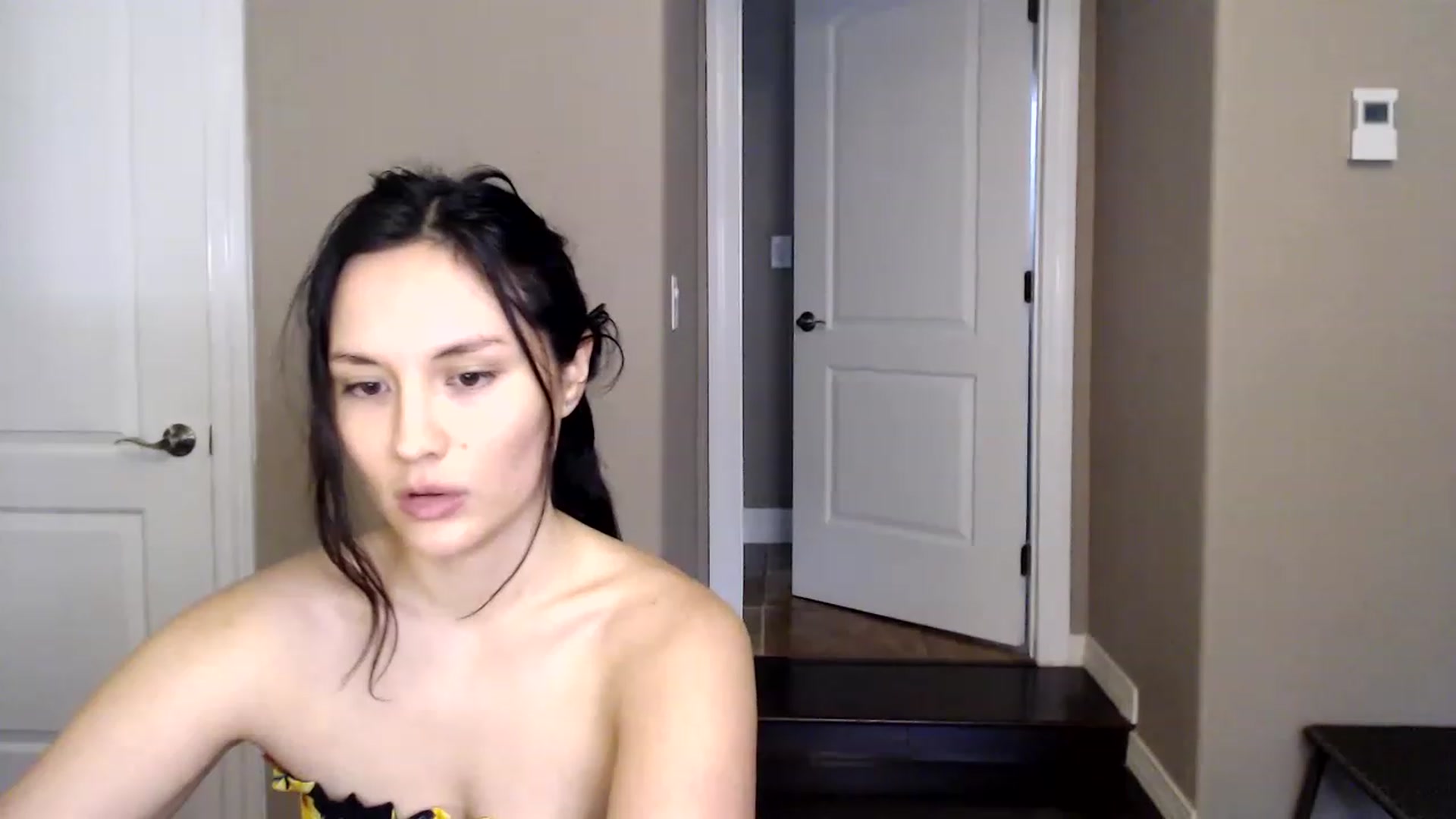 Gallery image thumbnail from HarmonyZoe's myfreecams stream on, 12/07/2022, 21:13 image 5 of 20