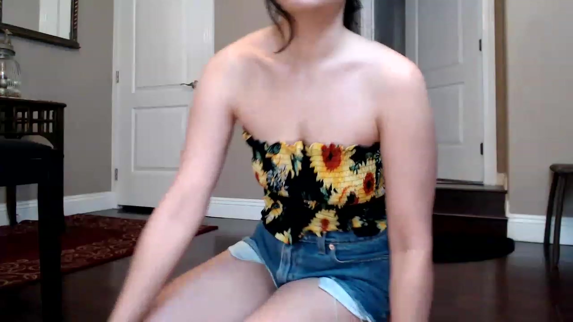 Gallery image thumbnail from HarmonyZoe's myfreecams stream on, 12/07/2022, 21:13 image 17 of 20