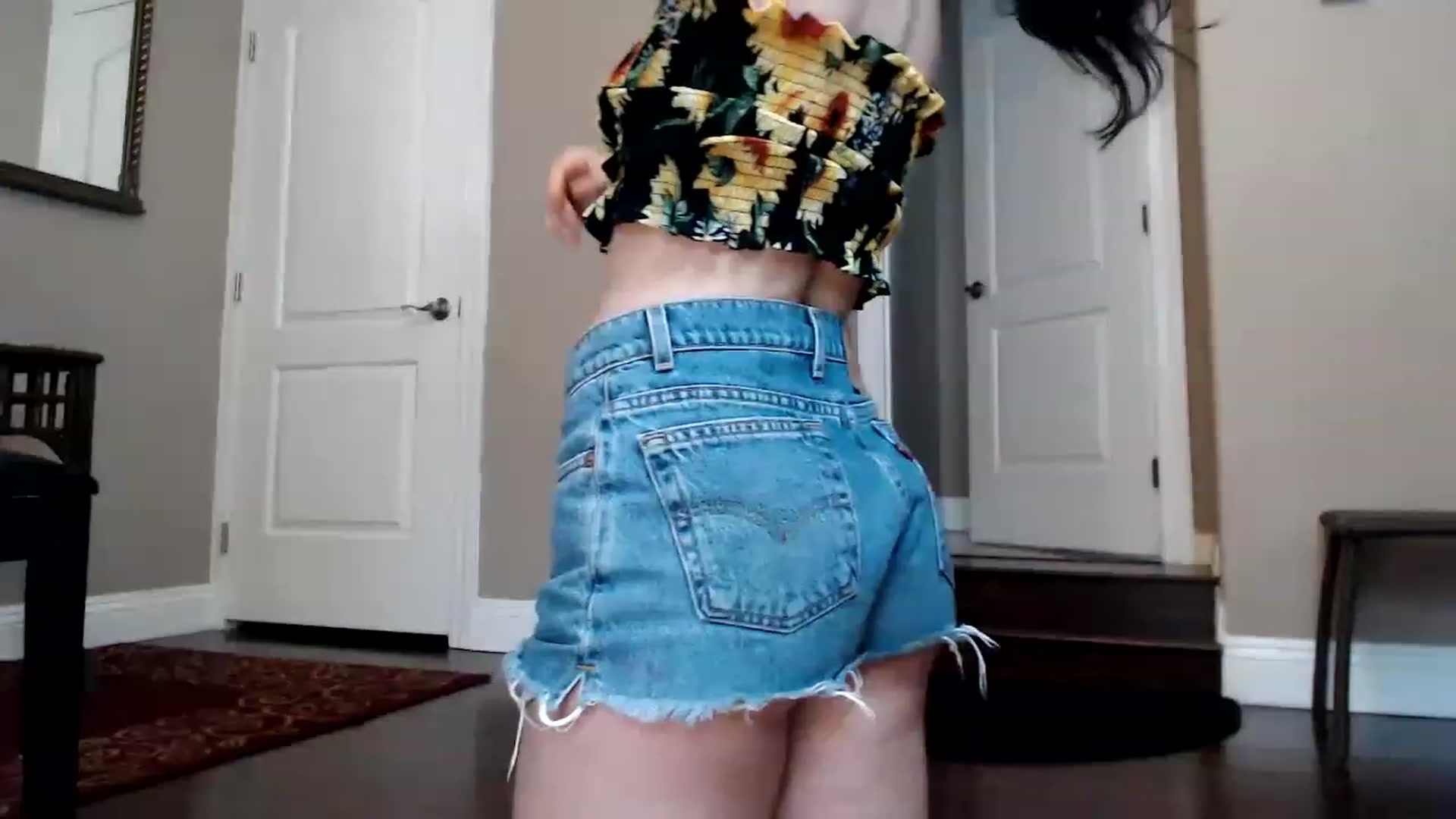 Gallery image thumbnail from HarmonyZoe's myfreecams stream on, 12/07/2022, 21:13 image 18 of 20