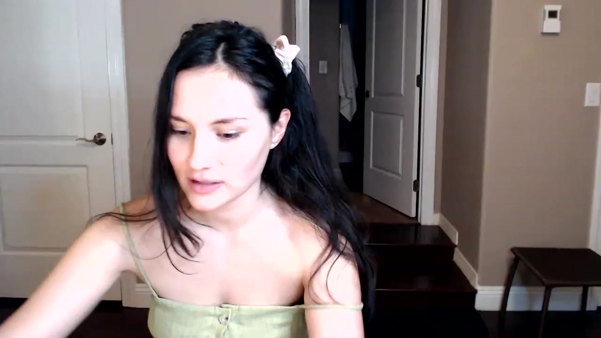 Gallery image thumbnail from HarmonyZoe's myfreecams stream on, 12/12/2022, 06:49 image 3 of 20