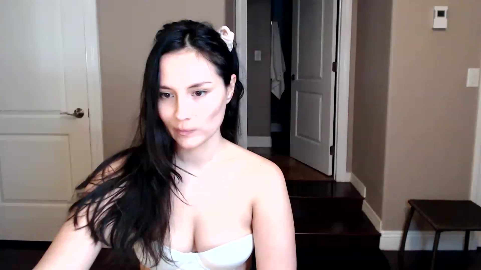 Gallery image thumbnail from HarmonyZoe's myfreecams stream on, 12/12/2022, 06:49 image 13 of 20