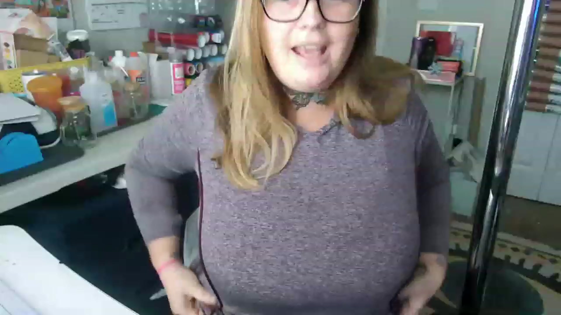 Gallery image thumbnail from Harmony_White's myfreecams stream on, 11/17/2022, 17:59 image 5 of 20