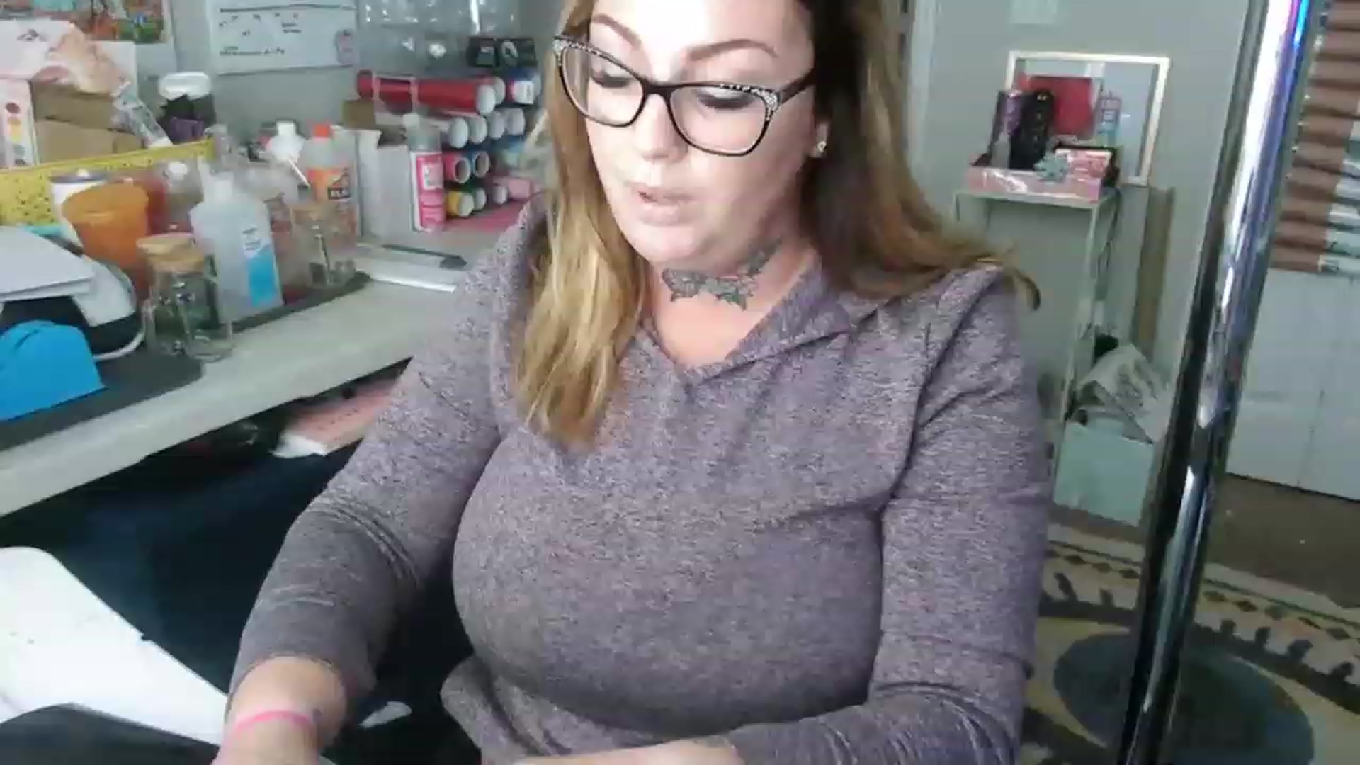 Gallery image thumbnail from Harmony_White's myfreecams stream on, 11/17/2022, 17:59 image 7 of 20