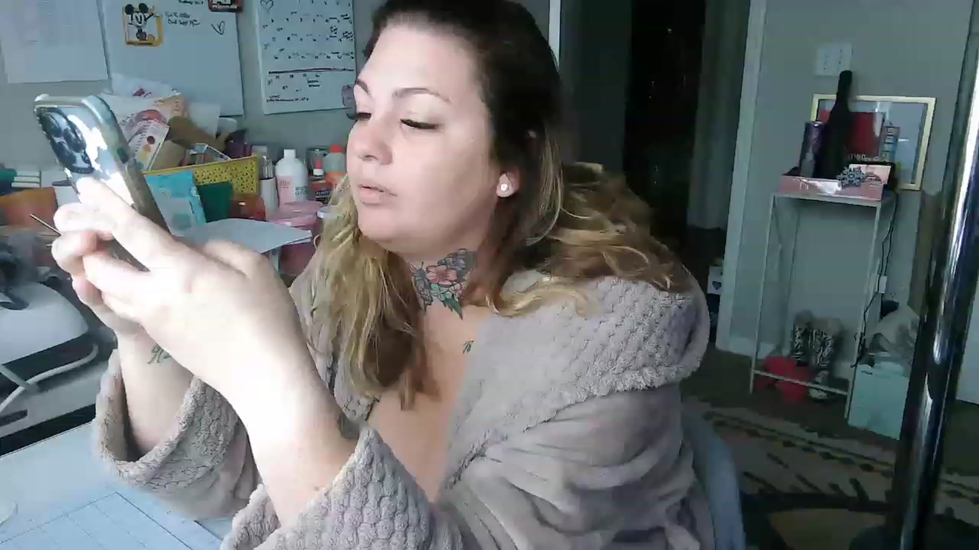 Gallery image thumbnail from Harmony_White's myfreecams stream on, 11/21/2022, 14:28 image 10 of 20