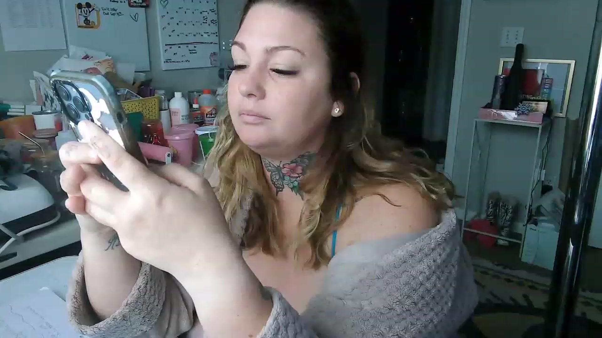 Gallery image thumbnail from Harmony_White's myfreecams stream on, 11/21/2022, 14:28 image 19 of 20