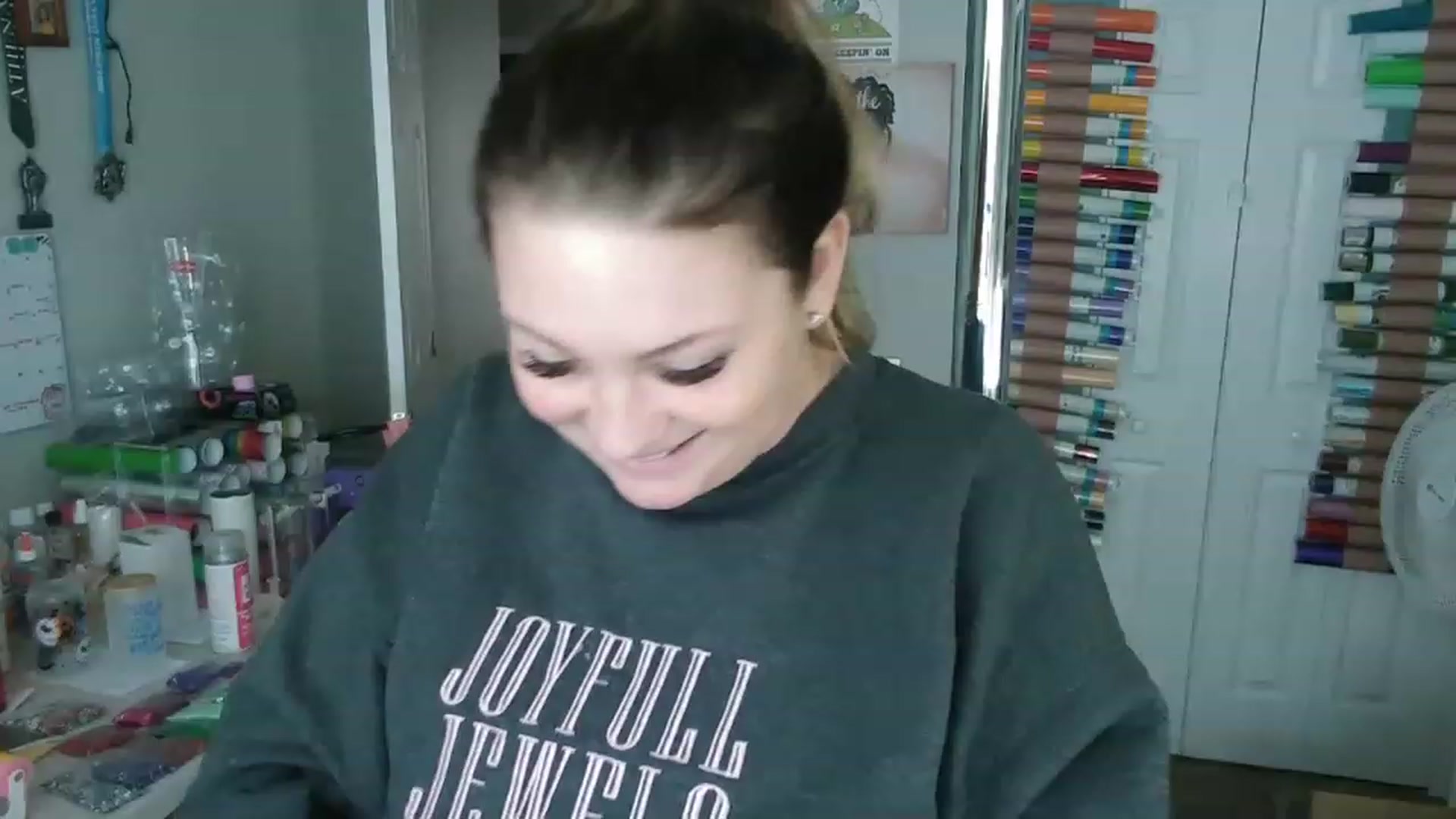 Gallery image thumbnail from Harmony_White's myfreecams stream on, 12/06/2022, 16:09 image 1 of 20