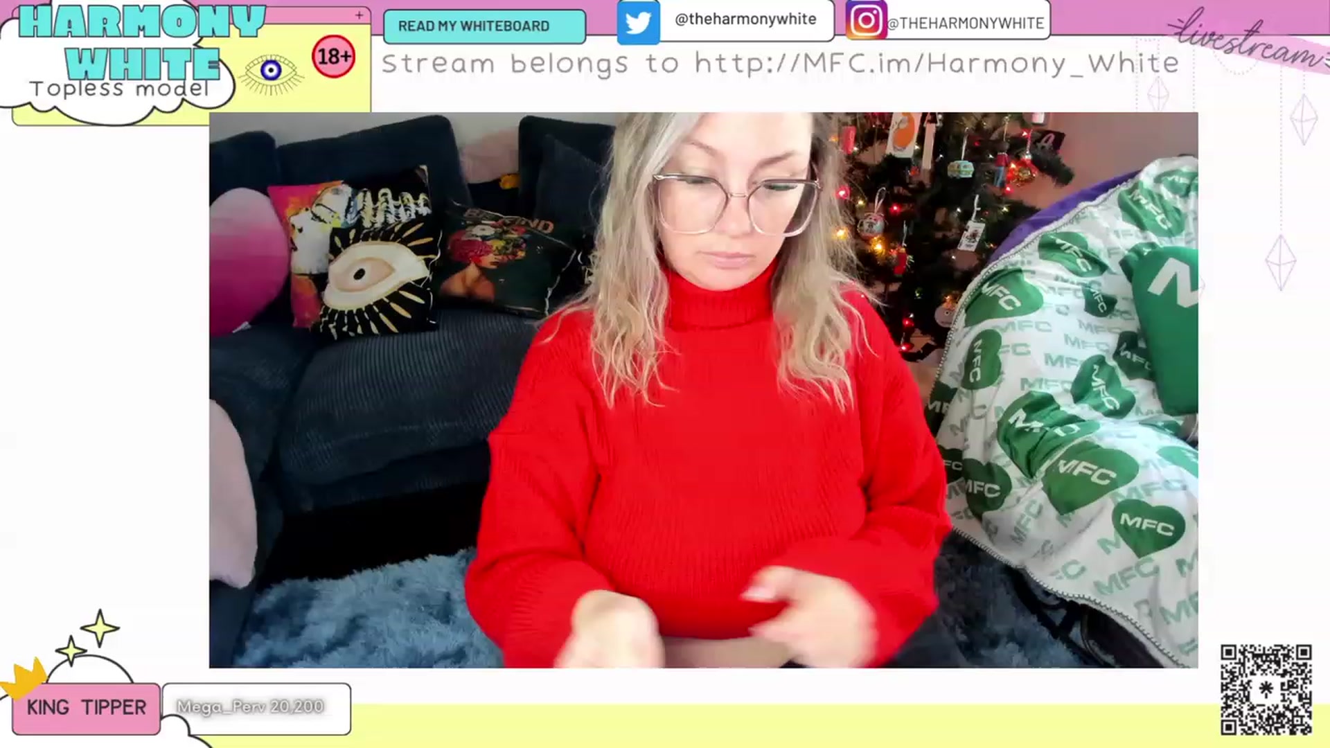 Gallery image thumbnail from Harmony_White's myfreecams stream on, 12/07/2023, 17:00 image 4 of 20
