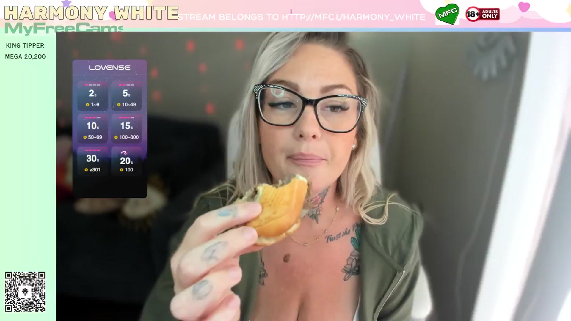 Gallery image thumbnail from Harmony_White's myfreecams stream on, 11/01/2024, 19:38 image 17 of 20