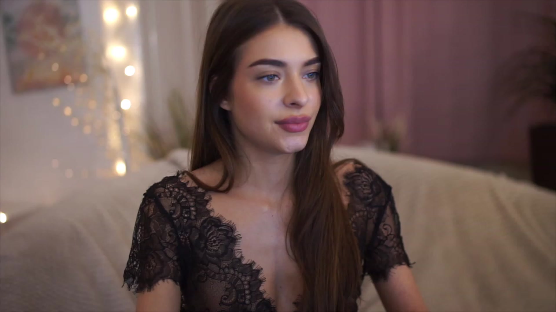 Gallery image thumbnail from Harmonywonder's myfreecams stream on, 01/16/2023, 17:05 image 1 of 20