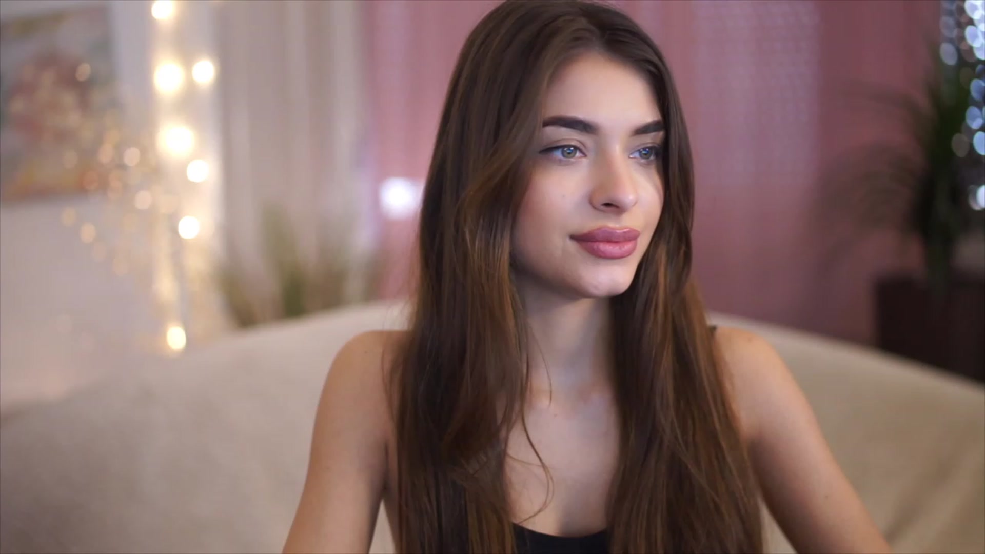 Gallery image thumbnail from Harmonywonder's myfreecams stream on, 01/18/2023, 13:34 image 3 of 20