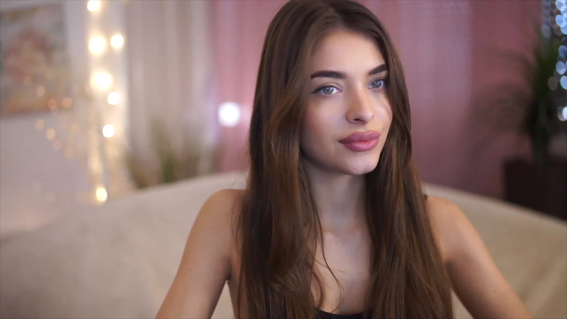Gallery image thumbnail from Harmonywonder's myfreecams stream on, 01/18/2023, 13:34 image 5 of 20