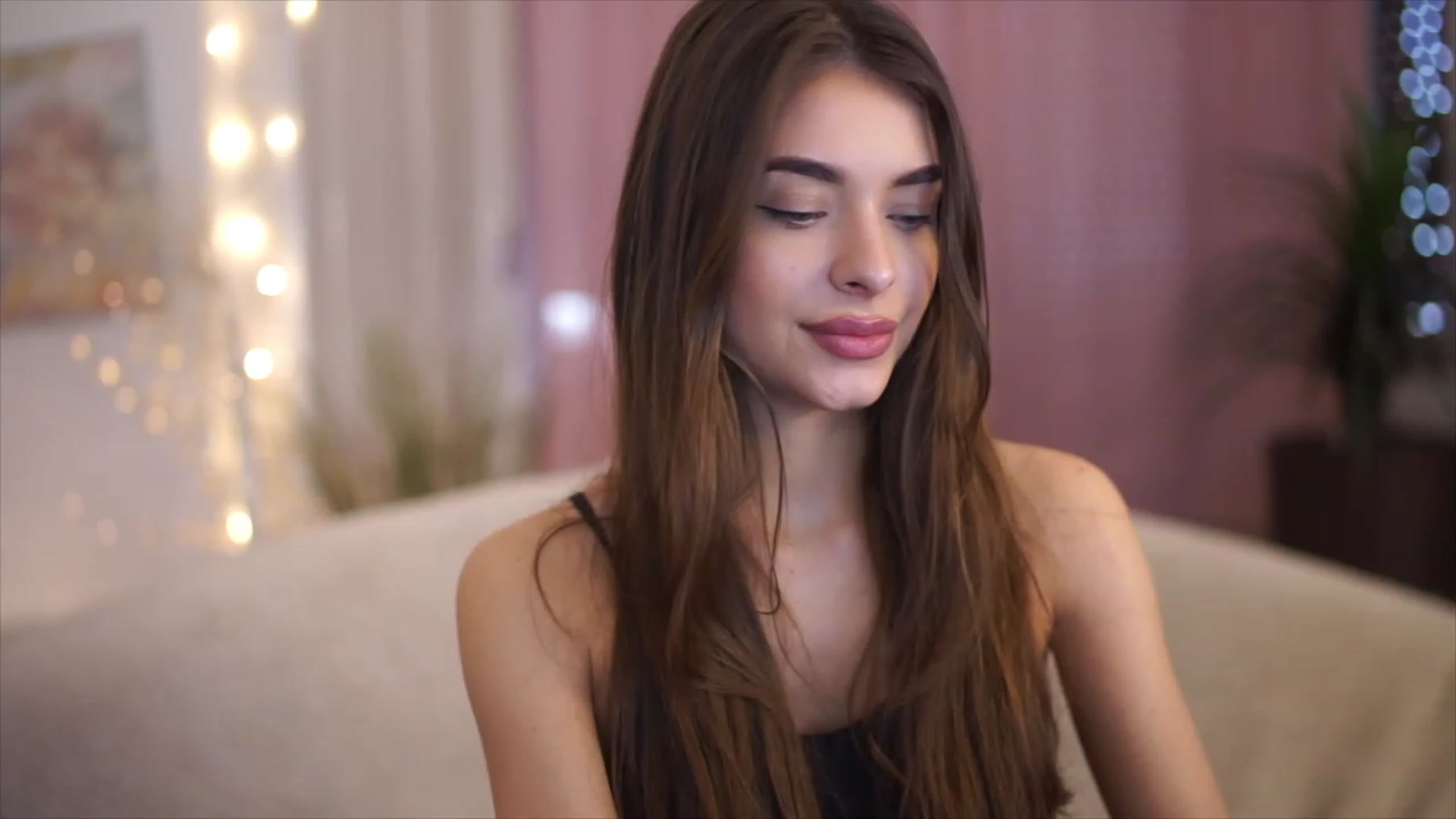 Gallery image thumbnail from Harmonywonder's myfreecams stream on, 01/18/2023, 13:34 image 19 of 20