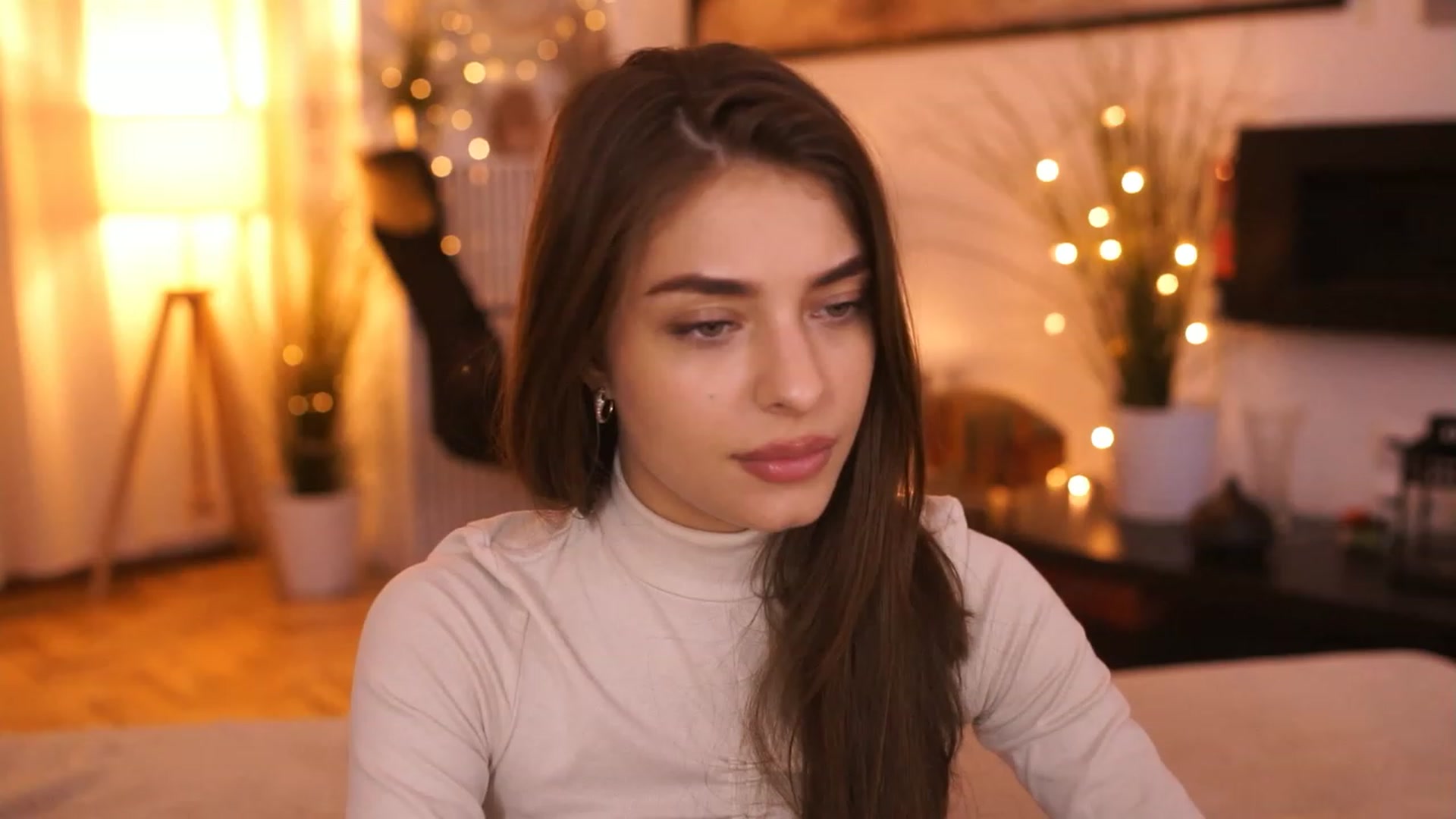 Gallery image thumbnail from Harmonywonder's myfreecams stream on, 01/26/2023, 17:57 image 17 of 20