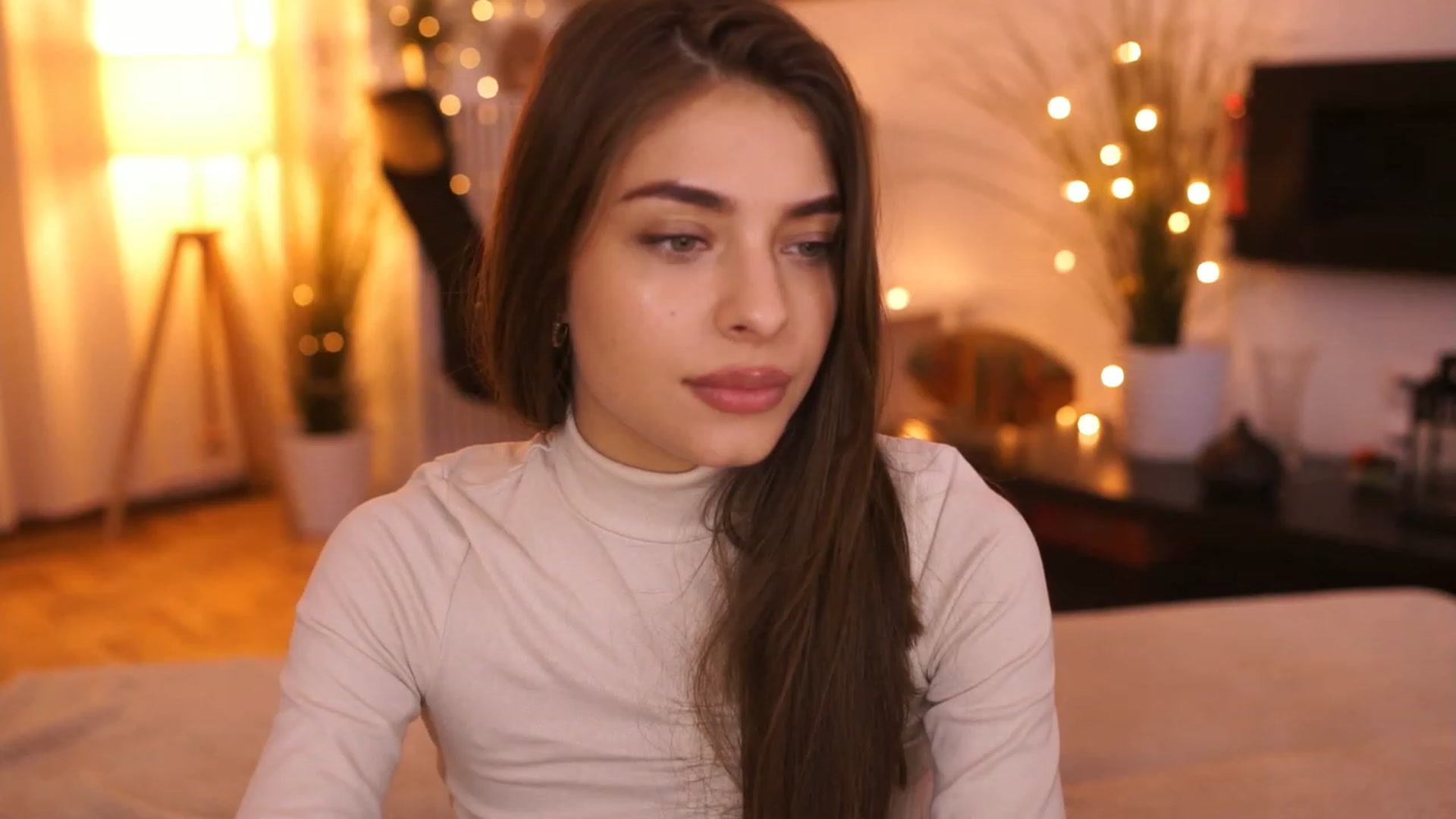 Gallery image thumbnail from Harmonywonder's myfreecams stream on, 01/26/2023, 17:57 image 16 of 20