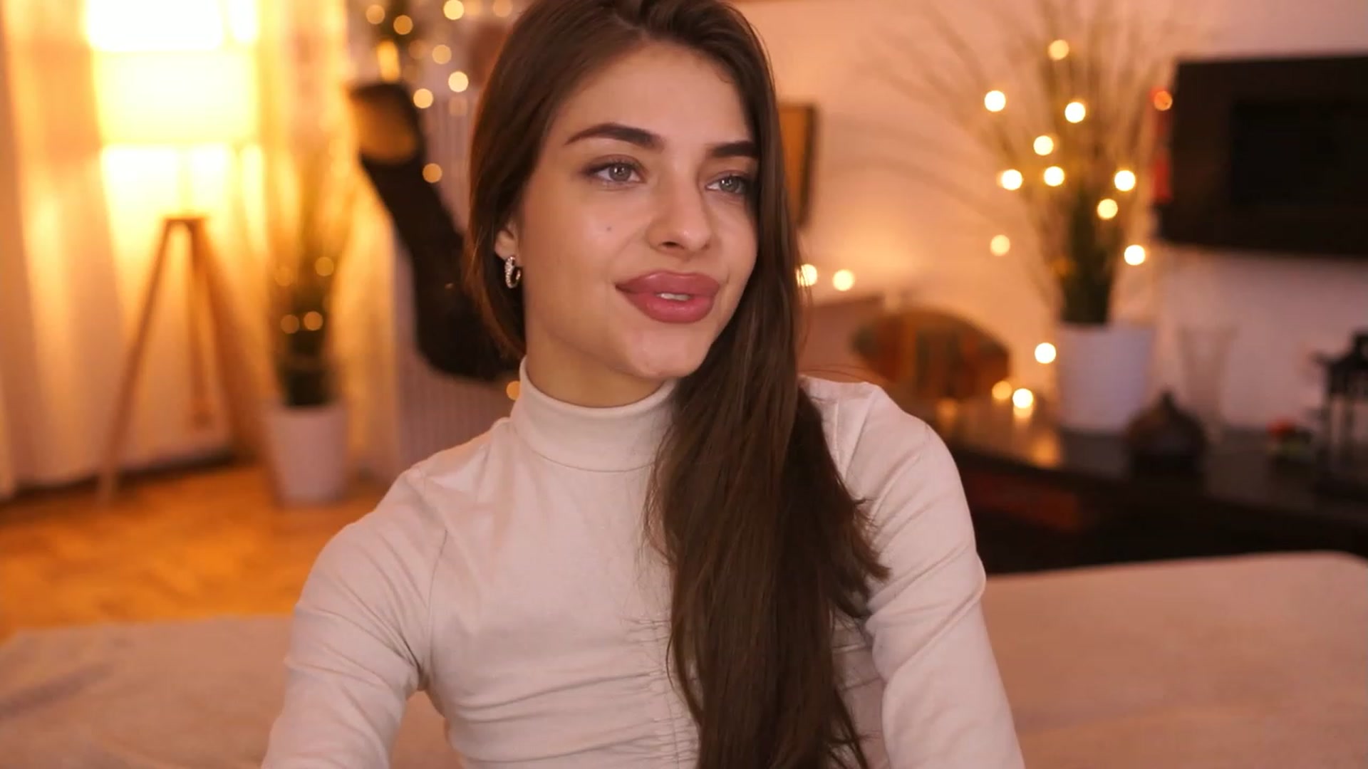 Gallery image thumbnail from Harmonywonder's myfreecams stream on, 01/26/2023, 17:57 image 14 of 20