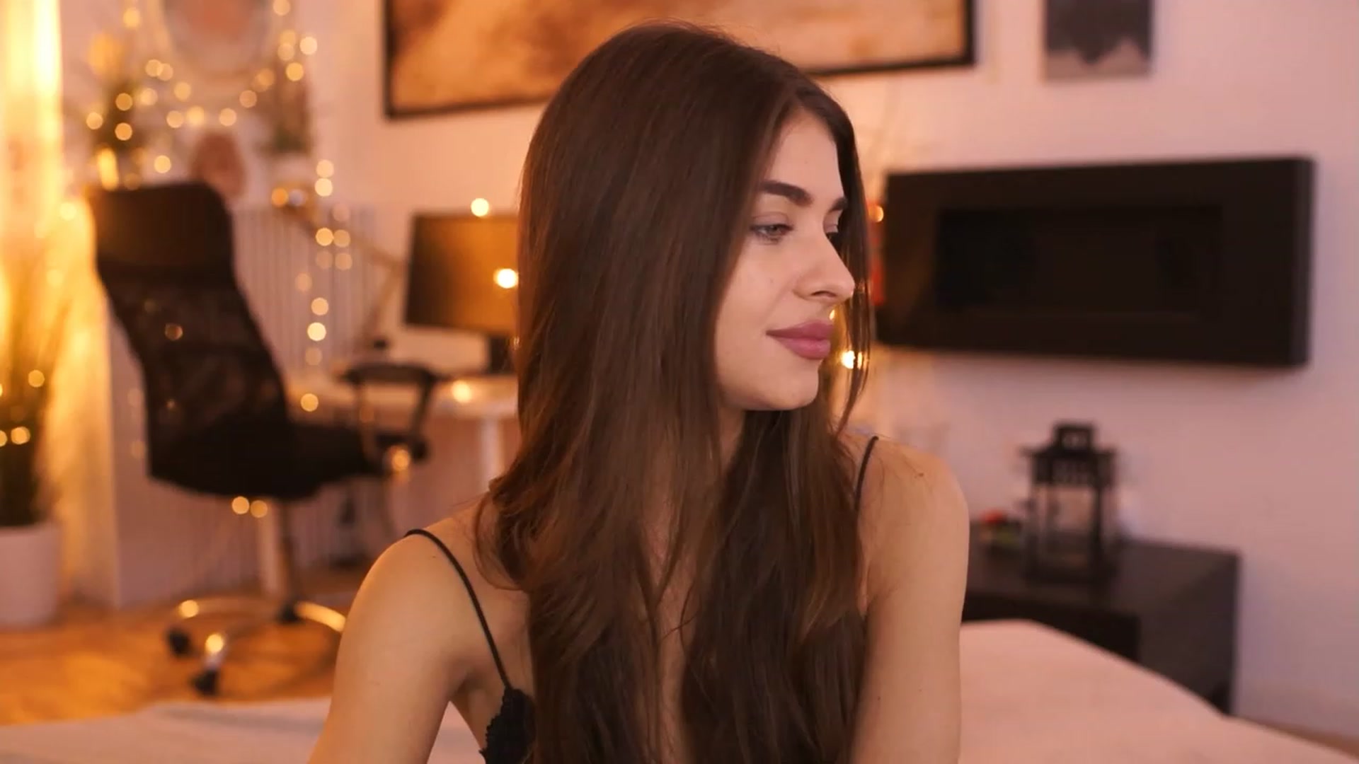 Gallery image thumbnail from Harmonywonder's myfreecams stream on, 01/30/2023, 14:30 image 5 of 20