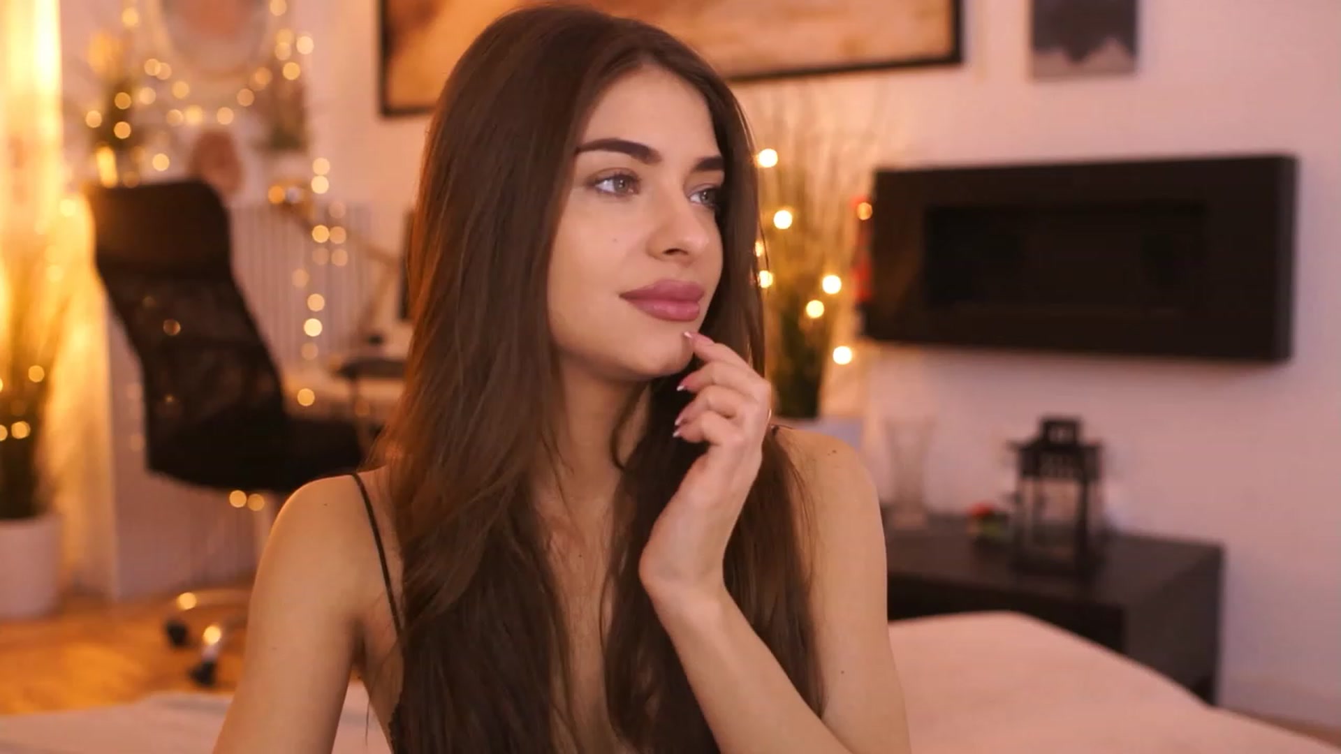 Gallery image thumbnail from Harmonywonder's myfreecams stream on, 01/30/2023, 14:30 image 1 of 20