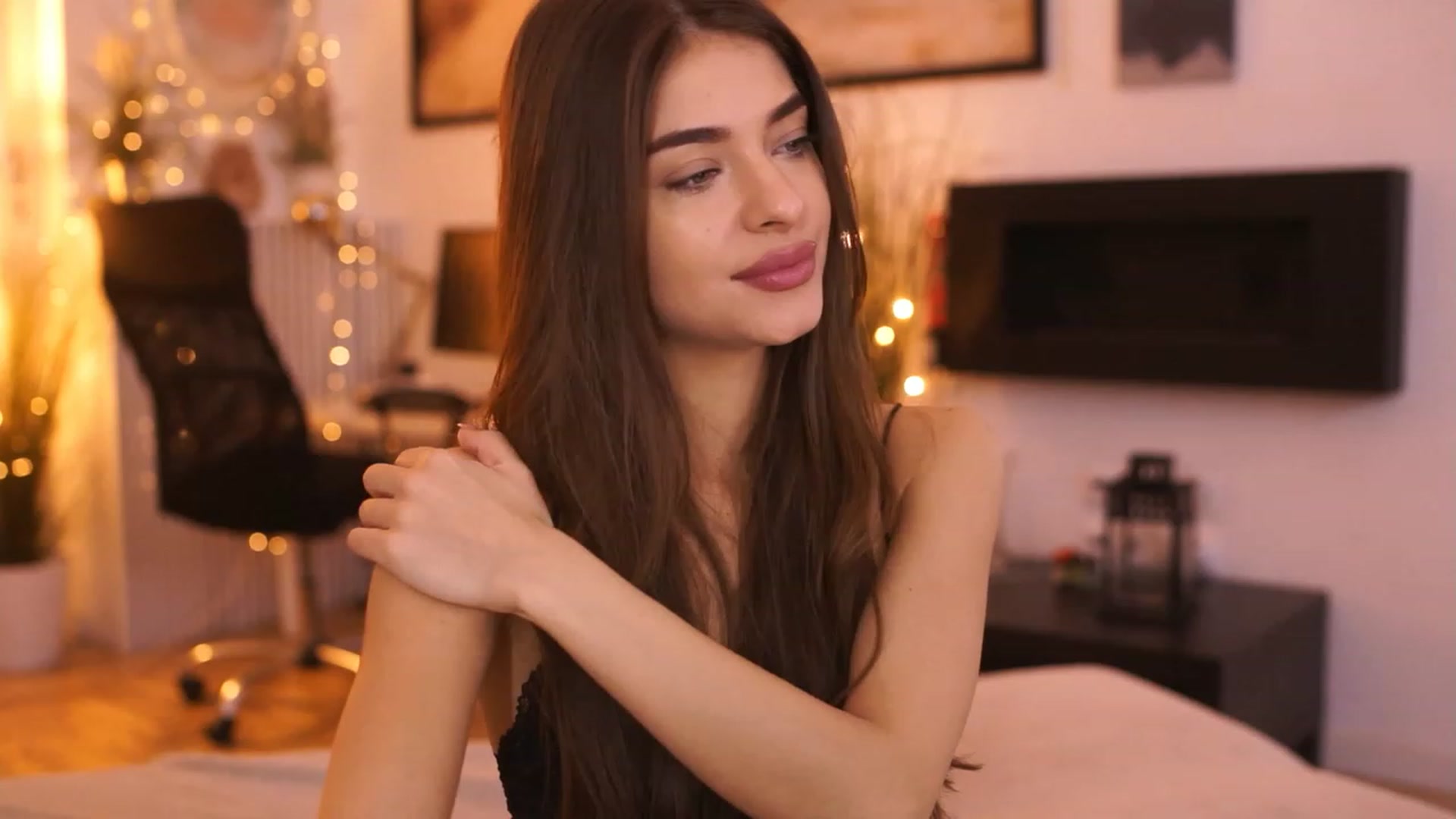 Gallery image thumbnail from Harmonywonder's myfreecams stream on, 01/30/2023, 14:30 image 3 of 20