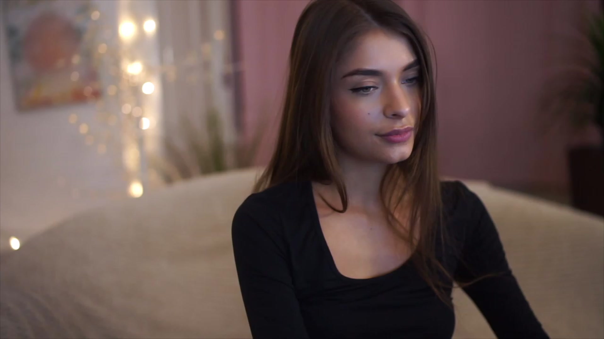 Gallery image thumbnail from Harmonywonder's myfreecams stream on, 02/06/2023, 17:08 image 20 of 20