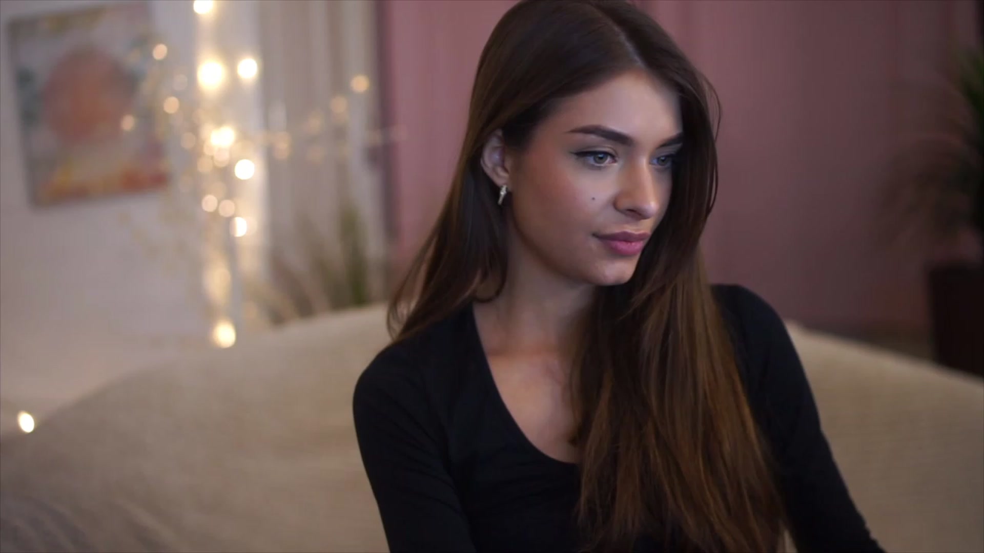 Gallery image thumbnail from Harmonywonder's myfreecams stream on, 02/06/2023, 17:08 image 3 of 20