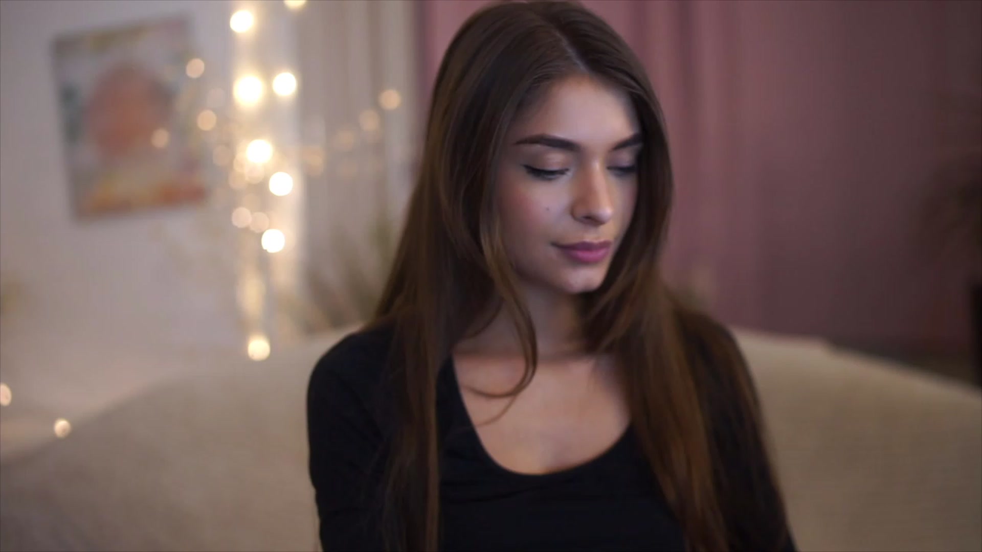 Gallery image thumbnail from Harmonywonder's myfreecams stream on, 02/06/2023, 18:18 image 4 of 20