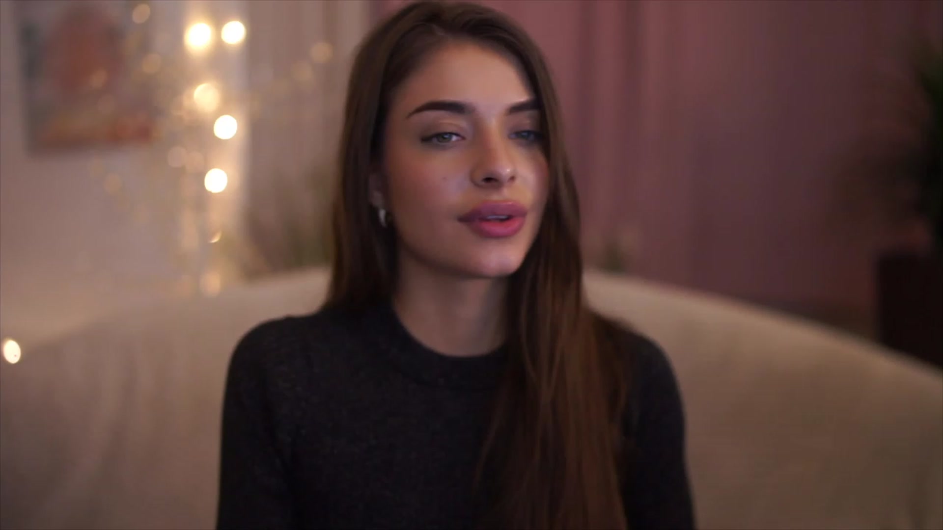 Gallery image thumbnail from Harmonywonder's myfreecams stream on, 02/07/2023, 19:14 image 3 of 20
