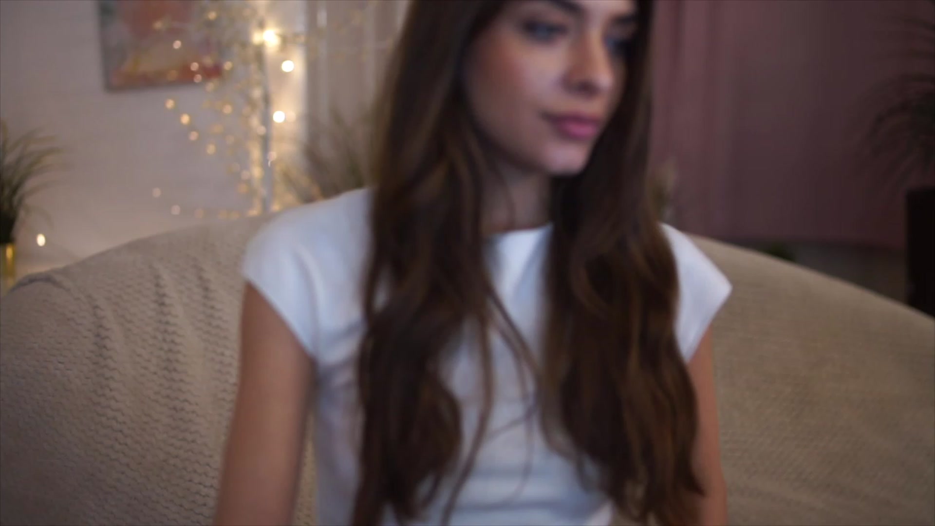 Gallery image thumbnail from Harmonywonder's myfreecams stream on, 02/09/2023, 17:25 image 12 of 20