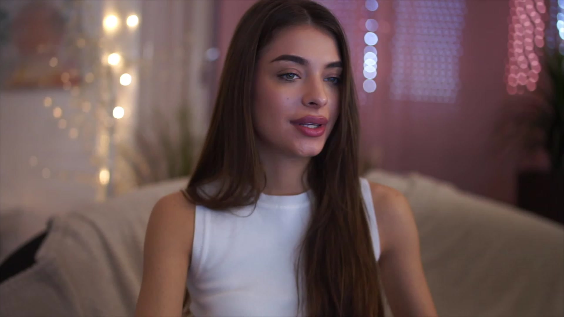 Gallery image thumbnail from Harmonywonder's myfreecams stream on, 02/12/2023, 10:34 image 5 of 20