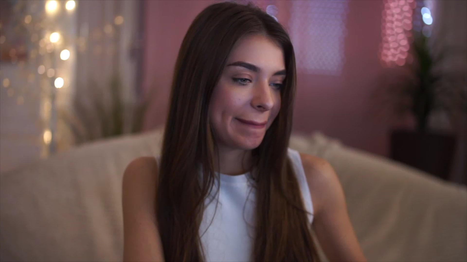 Gallery image thumbnail from Harmonywonder's myfreecams stream on, 02/12/2023, 10:34 image 10 of 20