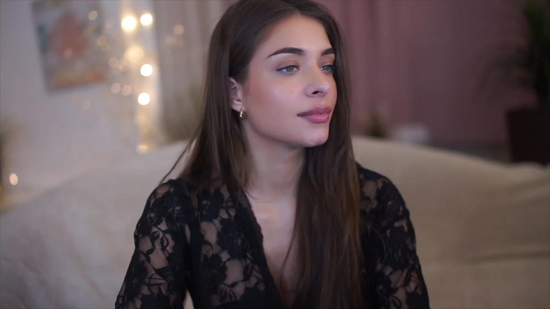 Gallery image thumbnail from Harmonywonder's myfreecams stream on, 02/17/2023, 17:07 image 10 of 20
