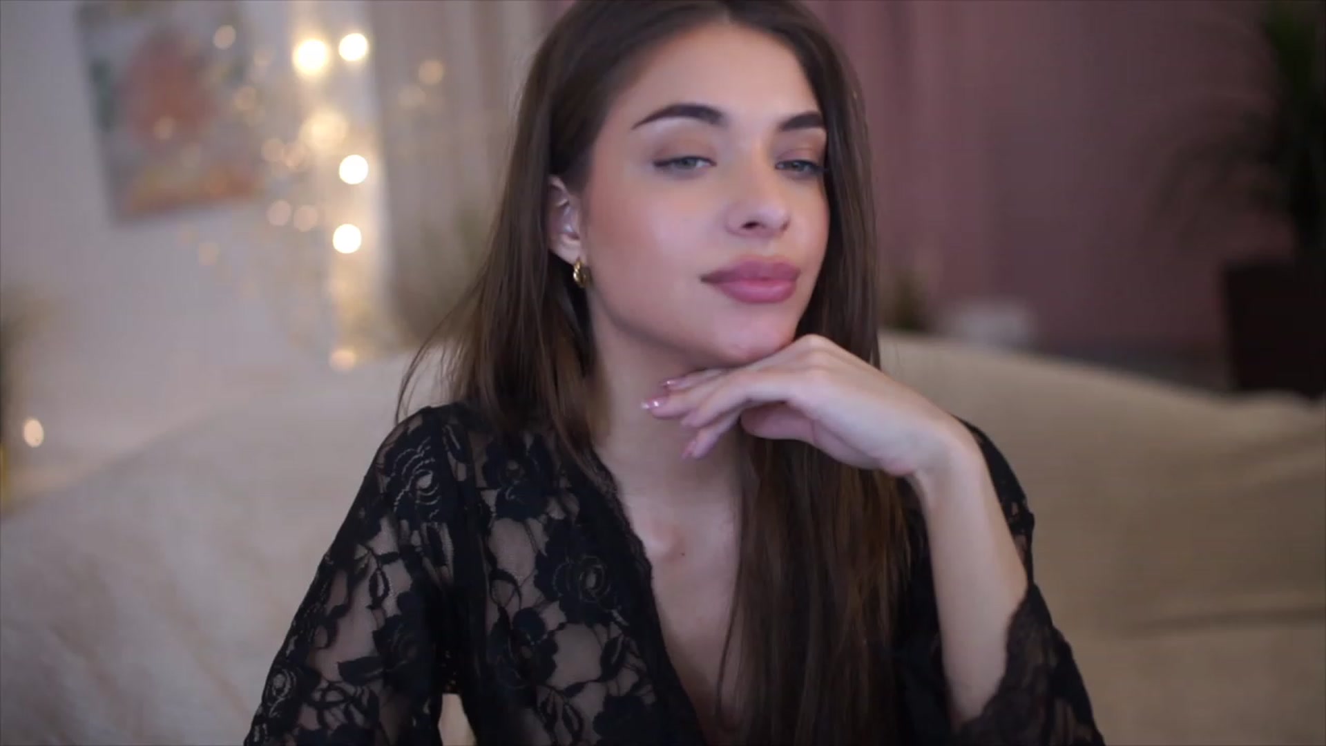 Gallery image thumbnail from Harmonywonder's myfreecams stream on, 02/17/2023, 17:07 image 7 of 20