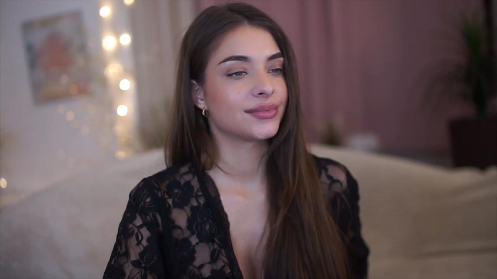 Gallery image thumbnail from Harmonywonder's myfreecams stream on, 02/17/2023, 17:07 image 1 of 20