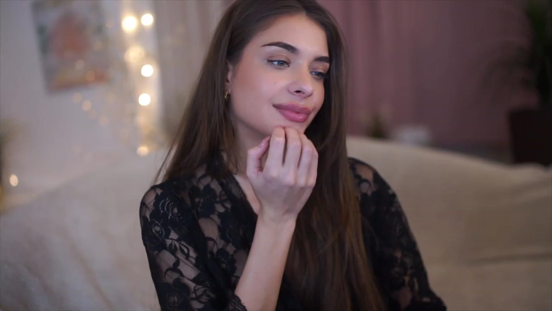 Gallery image thumbnail from Harmonywonder's myfreecams stream on, 02/17/2023, 17:07 image 13 of 20