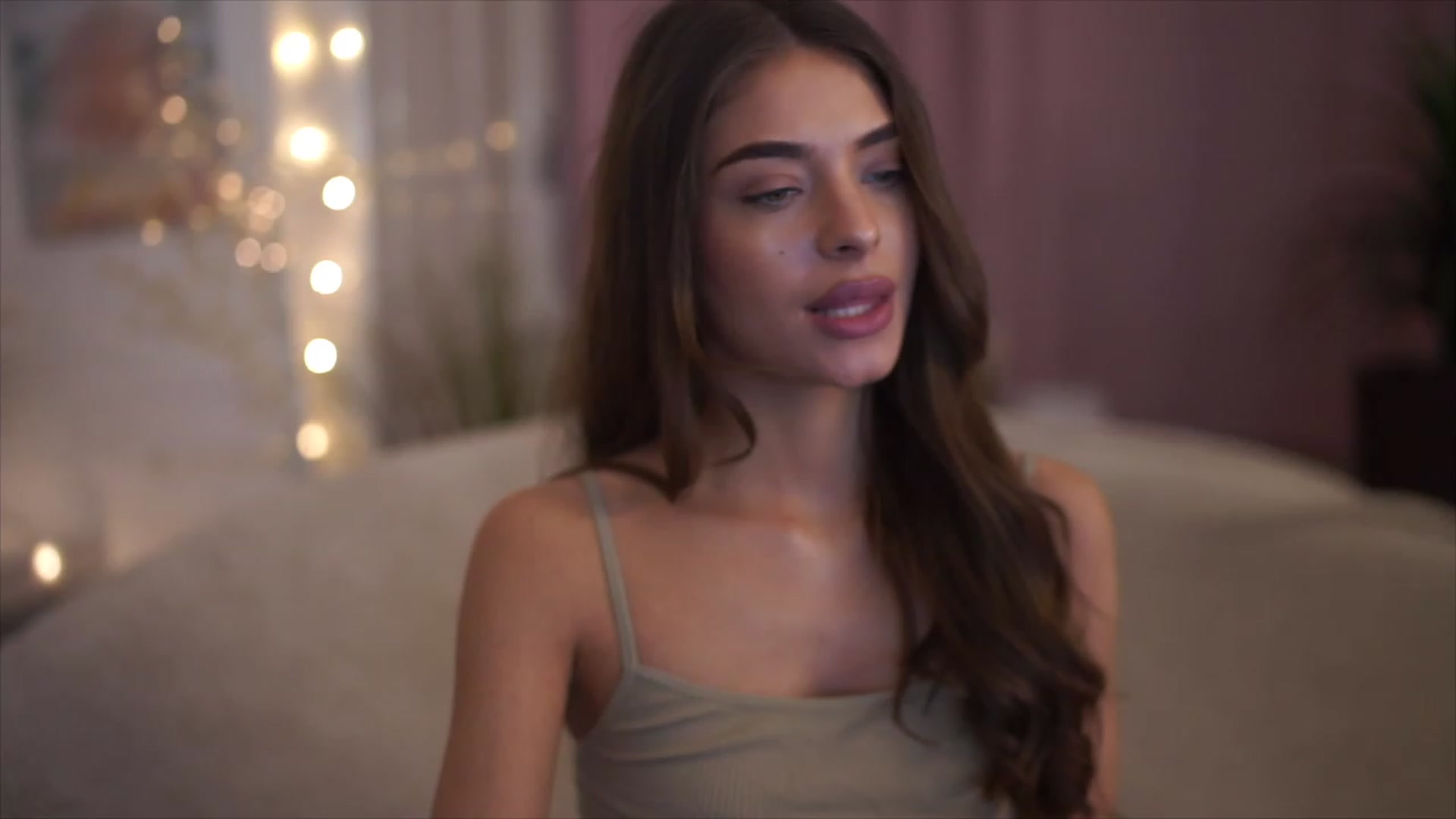 Gallery image thumbnail from Harmonywonder's myfreecams stream on, 02/22/2023, 16:52 image 1 of 20
