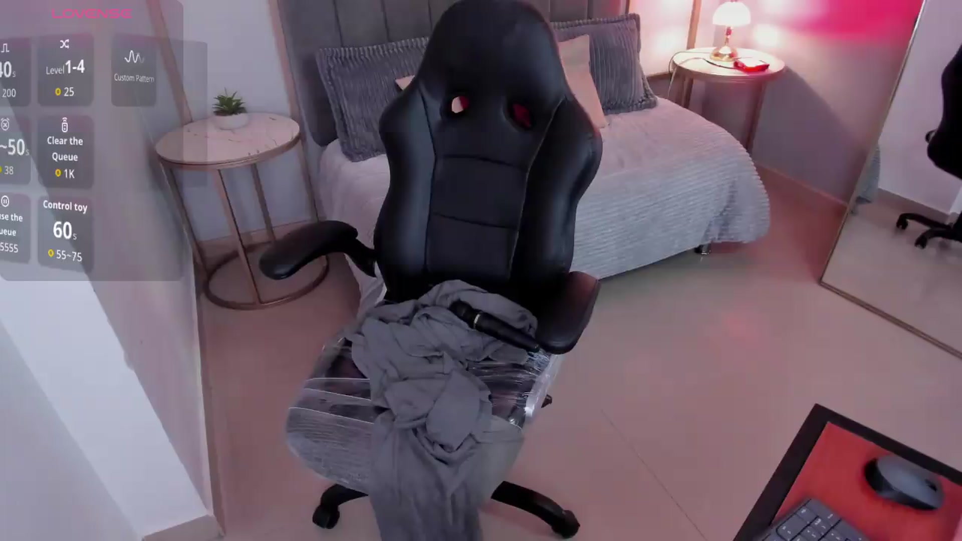 Gallery image thumbnail from Harper_woods's myfreecams stream on, 08/18/2026, 23:23 image 4 of 20