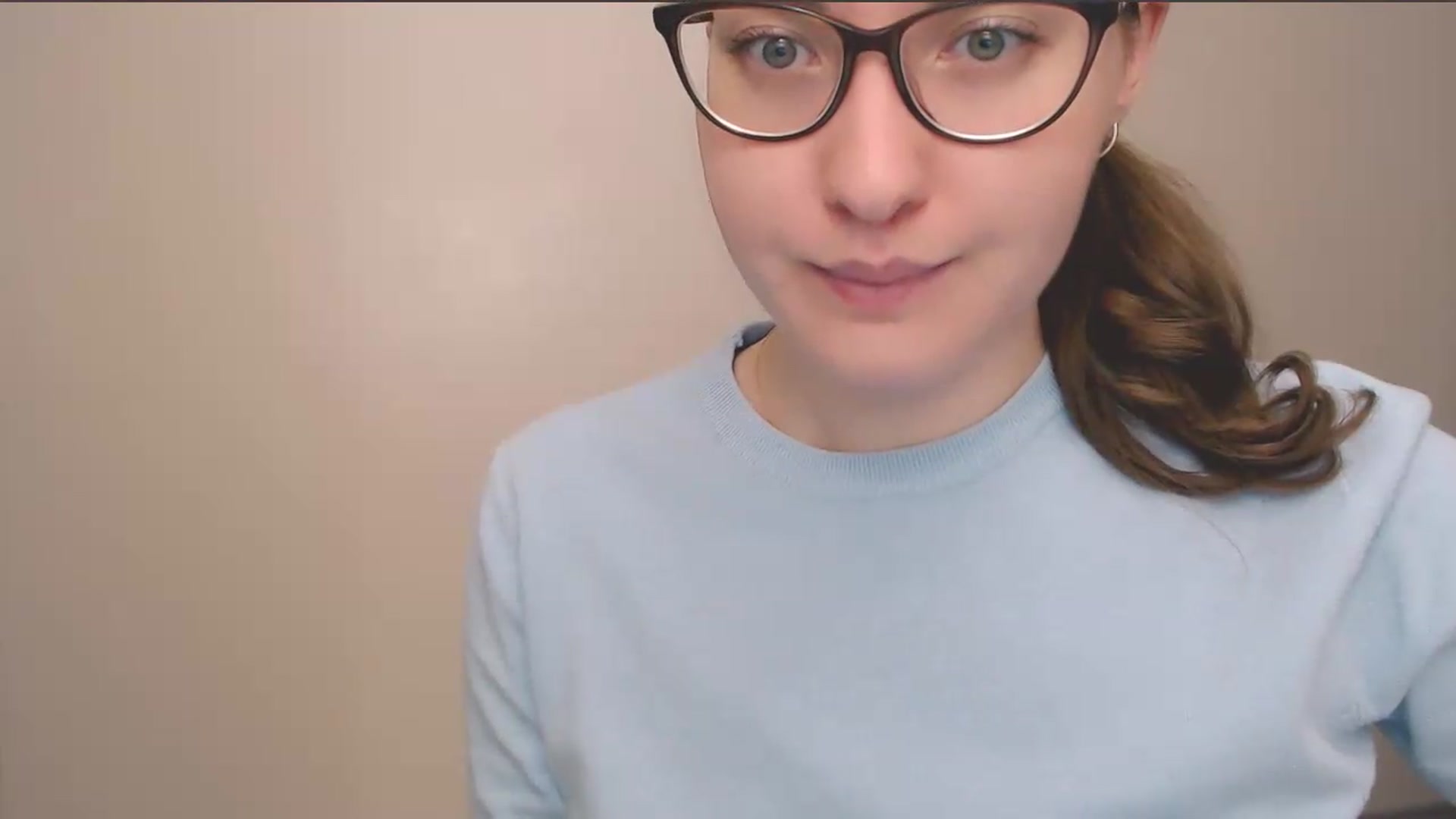 Gallery image thumbnail from HartFoxx's myfreecams stream on, 05/02/2026, 17:42 image 15 of 20